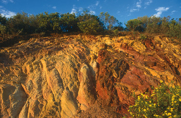 carrière d'ocre en Afrique du Sud près d'Albertinia production ocre afrique-du-sud